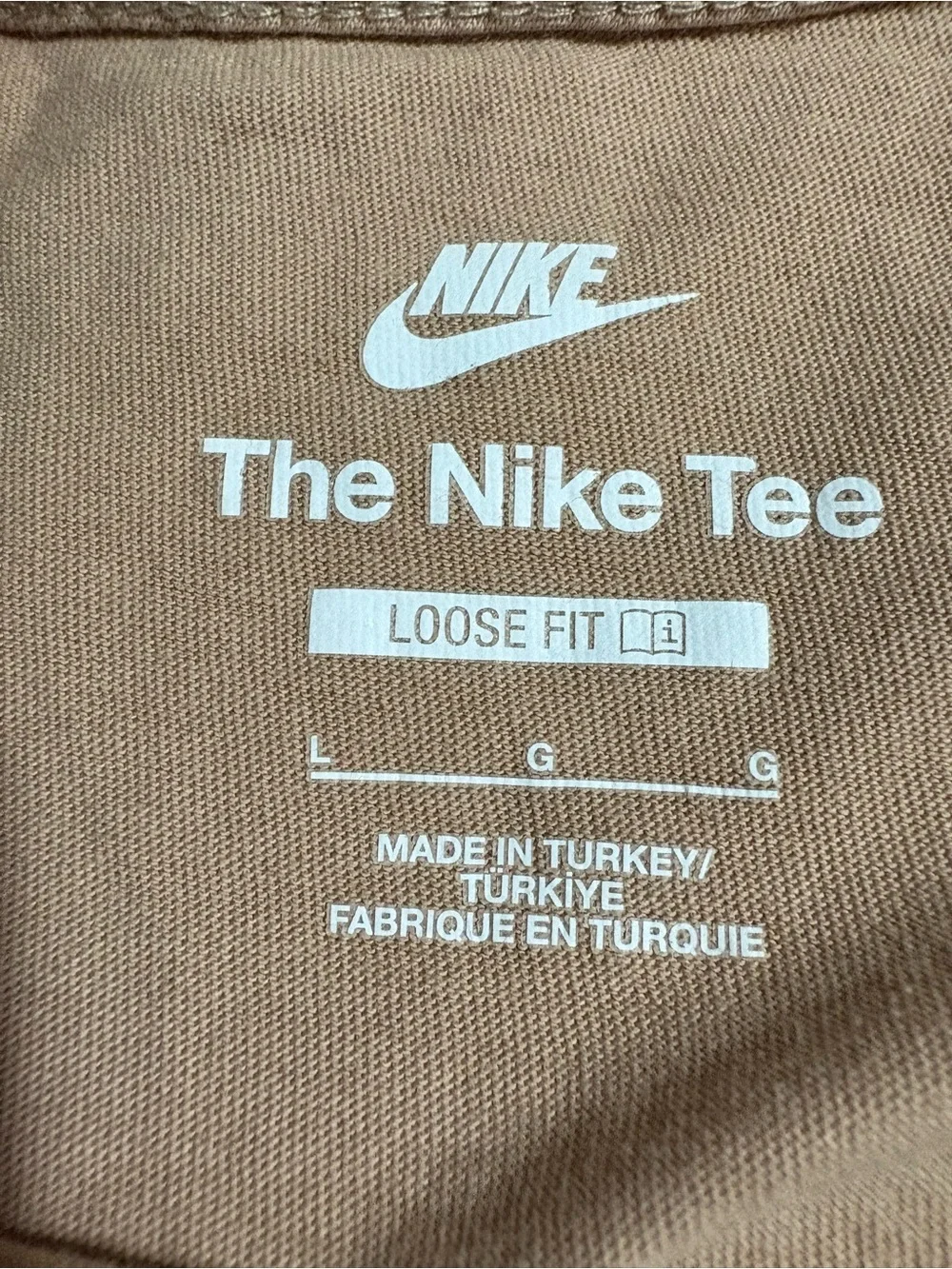 Nike sportwear essential